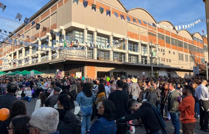 1ª Festa Julina da Cooperativa Vinícola Aurora arrecada mais de R$ 25 mil e 1,3 mil toneladas de alimentos para entidades assistenciais