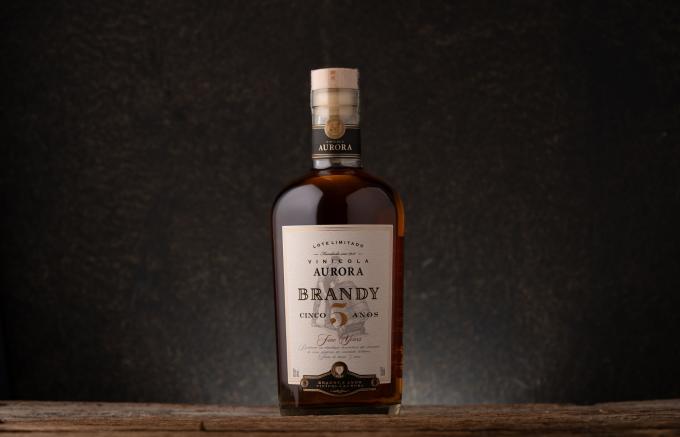 Aurora Brandy 5 anos chega ao mercado em edição limitada 