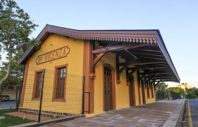 #MComDáVoz: Com investimento de R$ 1,2 milhão, obras de restauro da Estação Férrea de Farroupilha são concluídas